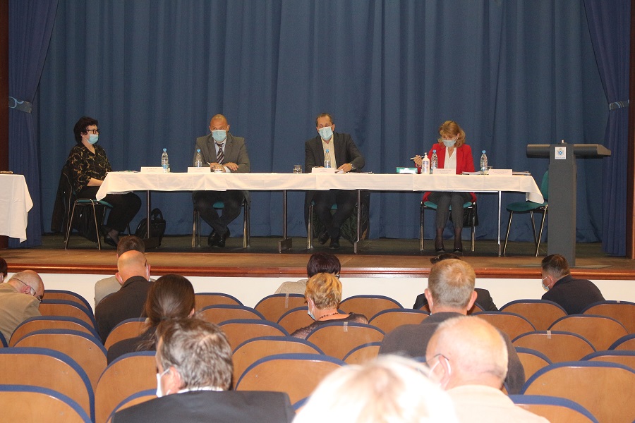 Letošnje seje potekajo v Domu kulture Radeče; foto: maj 2020