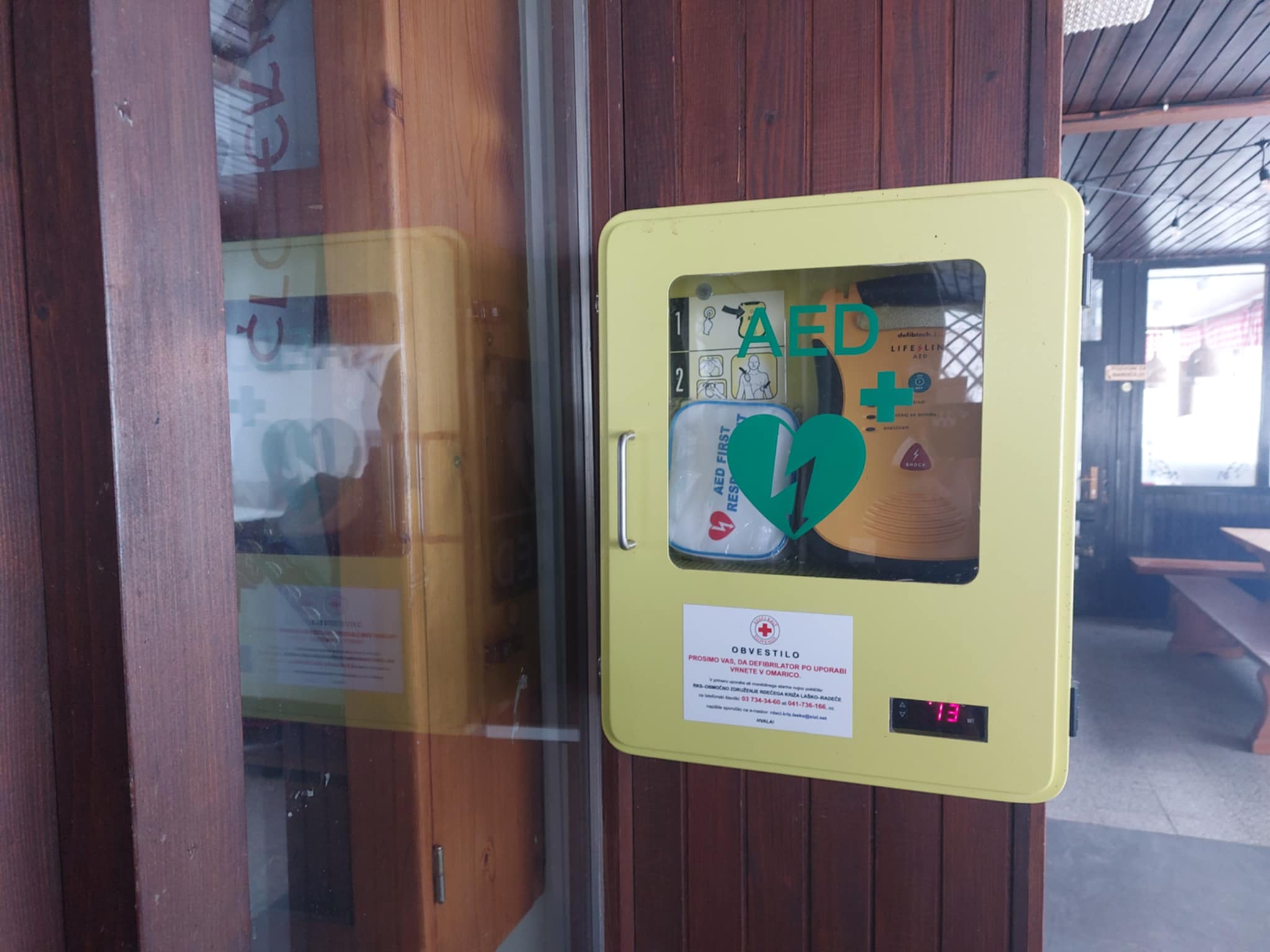 Naslovna fotografija: Metod Kavšek